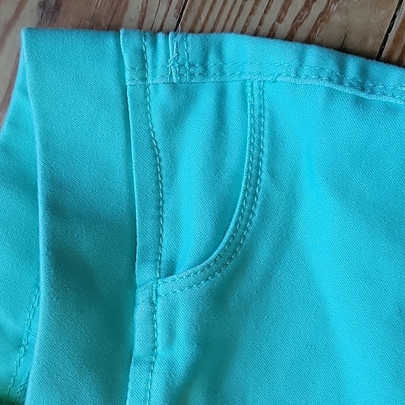 *LAST CHANCE* GIRLS SHORTS - Picture 3 of 5